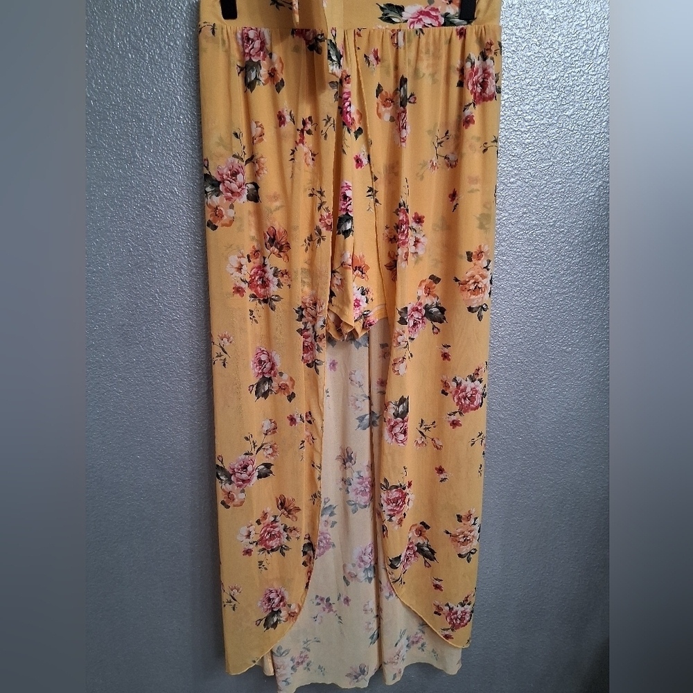 Floral 2 Piece Top & Skirt With Attached Shorts Size XL (15-17) - Picture 8 of 8